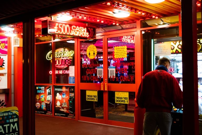 Dive into the Exciting World of Free Social Casino Games